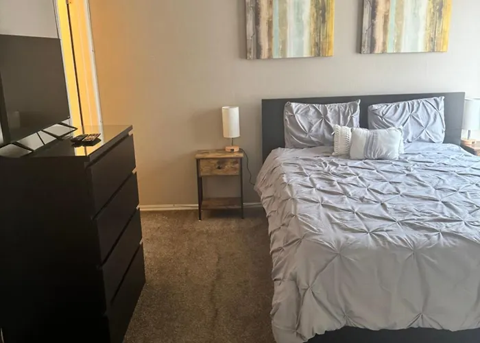Old Town 2 Bedroom Gem! Scottsdale