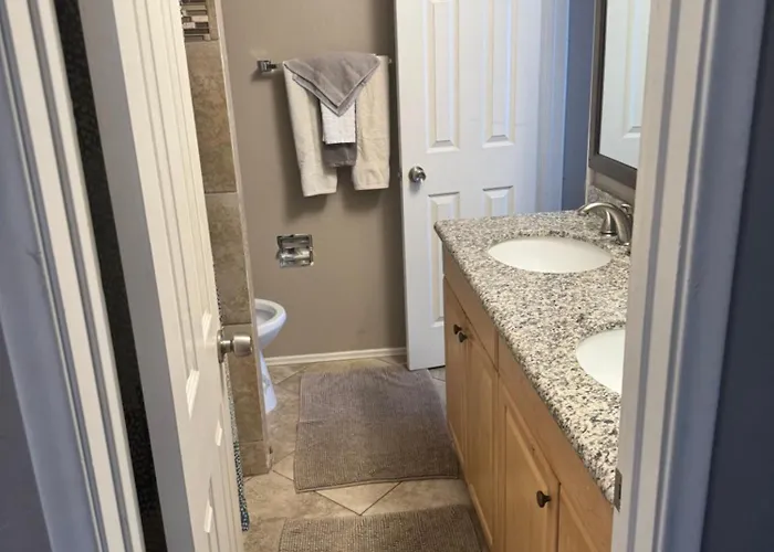 Old Town 2 Bedroom Gem! * Scottsdale